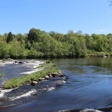 Manot Vacances - Gites En Bord De Vienne Экстерьер фото